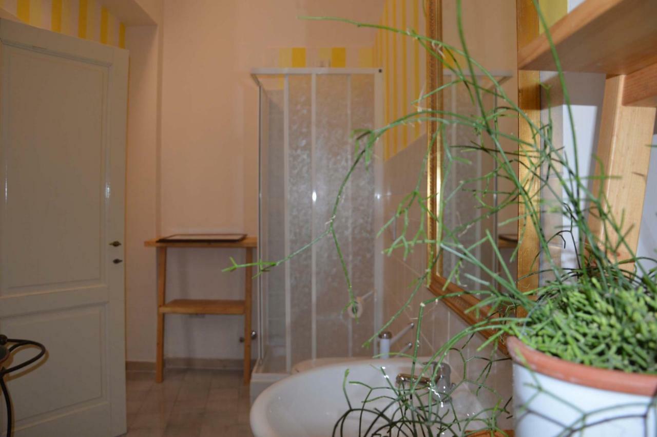 Casa Ciri Bed & Breakfast Foligno Exterior photo